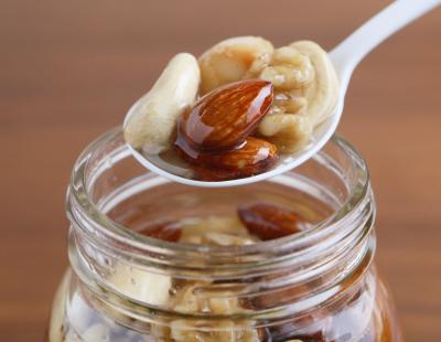 朝日新聞「イチオシお取り寄せ」にMY HONEYナッツの蜂蜜漬けが紹介されました！（※2014美食女子グランプリ金賞受賞スイーツ）